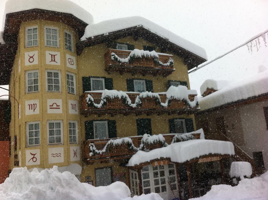 Hotel Centrale Peio Kültér fotó